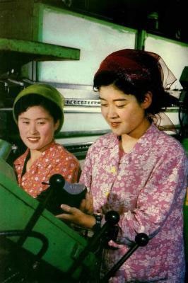 Kham pha cuoc song phu nu Trieu Tien dau nhung nam 1970-Hinh-10